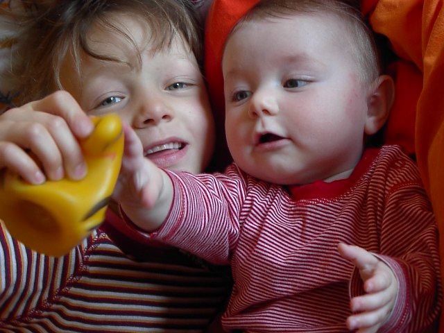 Zoe & Paula